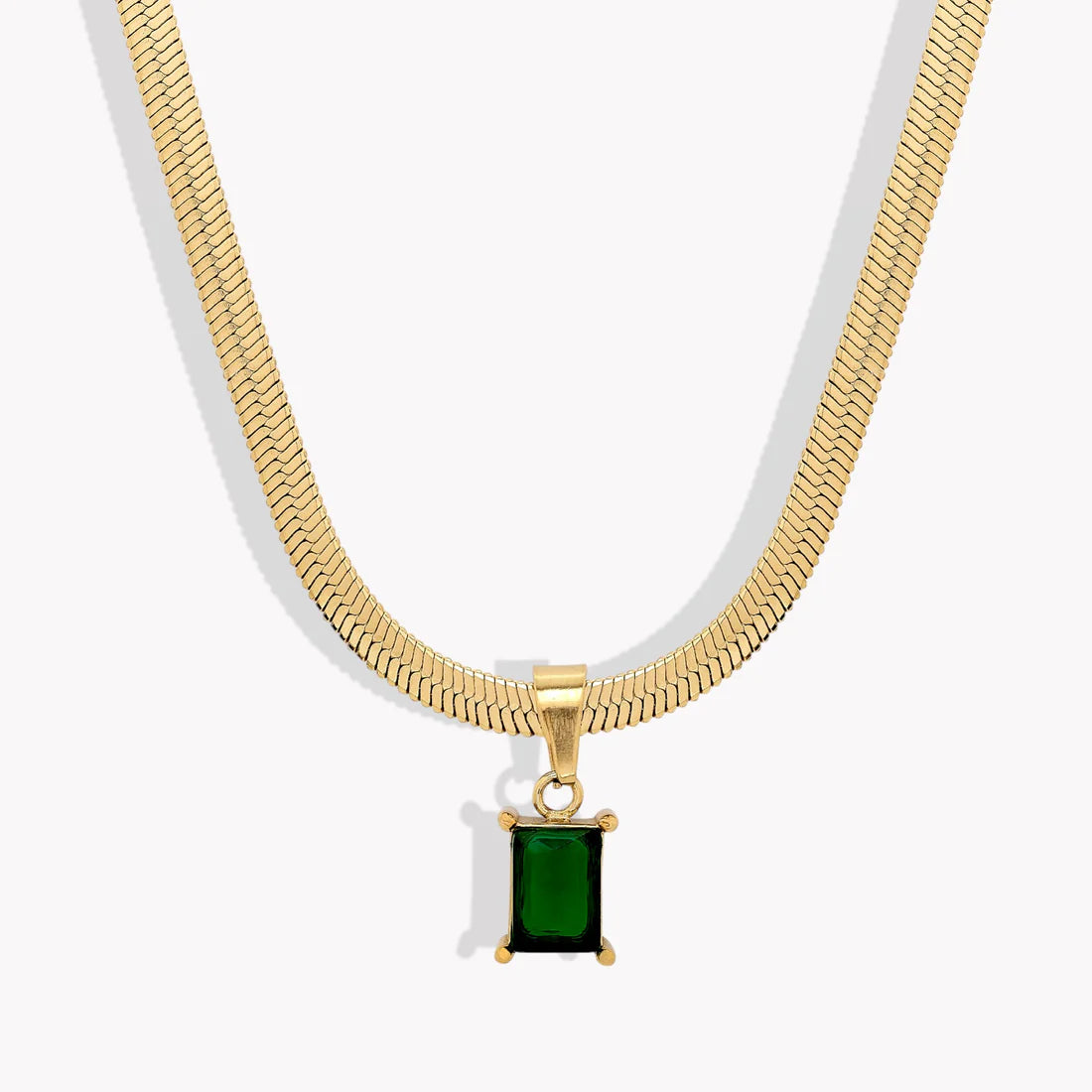 Collar Dorado Con Cristal Jade